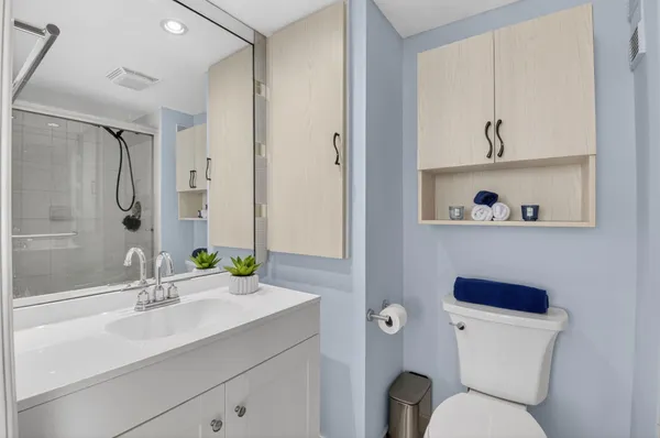 $549,000 | 3215 South Ocean Boulevard, Unit 702, Highland Beach, FL 33487