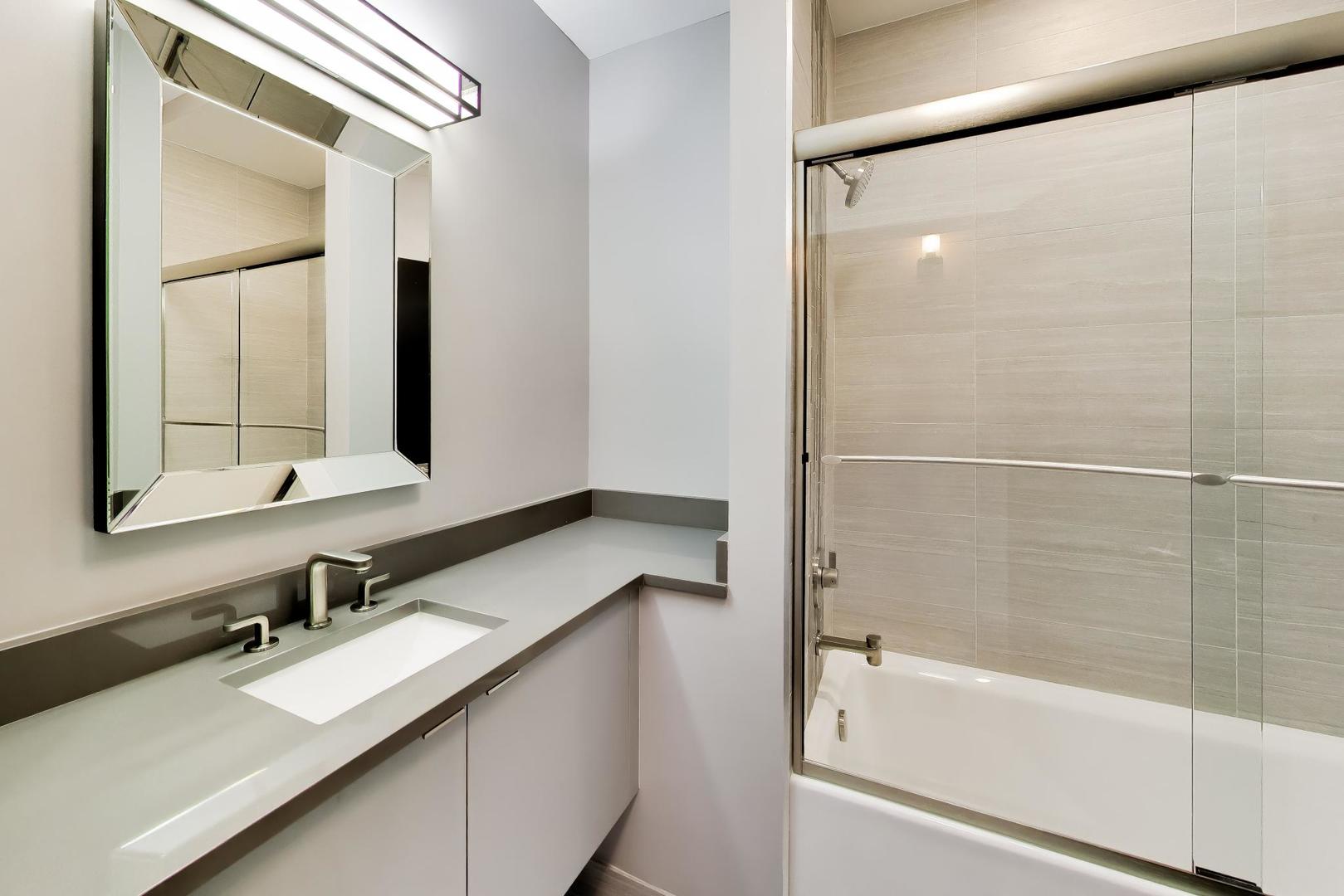1902 West Division Street, Unit 4S Chicago, IL 60622 - Photo 27 of 33