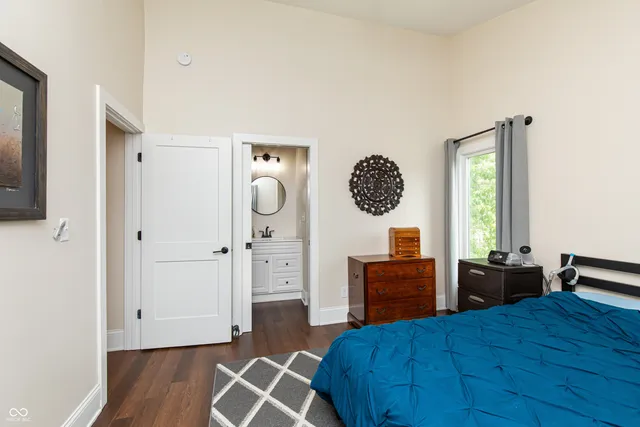 $2,200 | 405 Keystone Avenue, Unit 405, Indianapolis, IN 46201