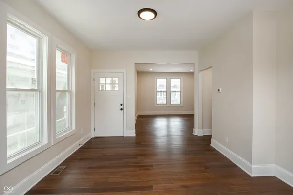 $2,200 | 405 Keystone Avenue, Unit 405, Indianapolis, IN 46201