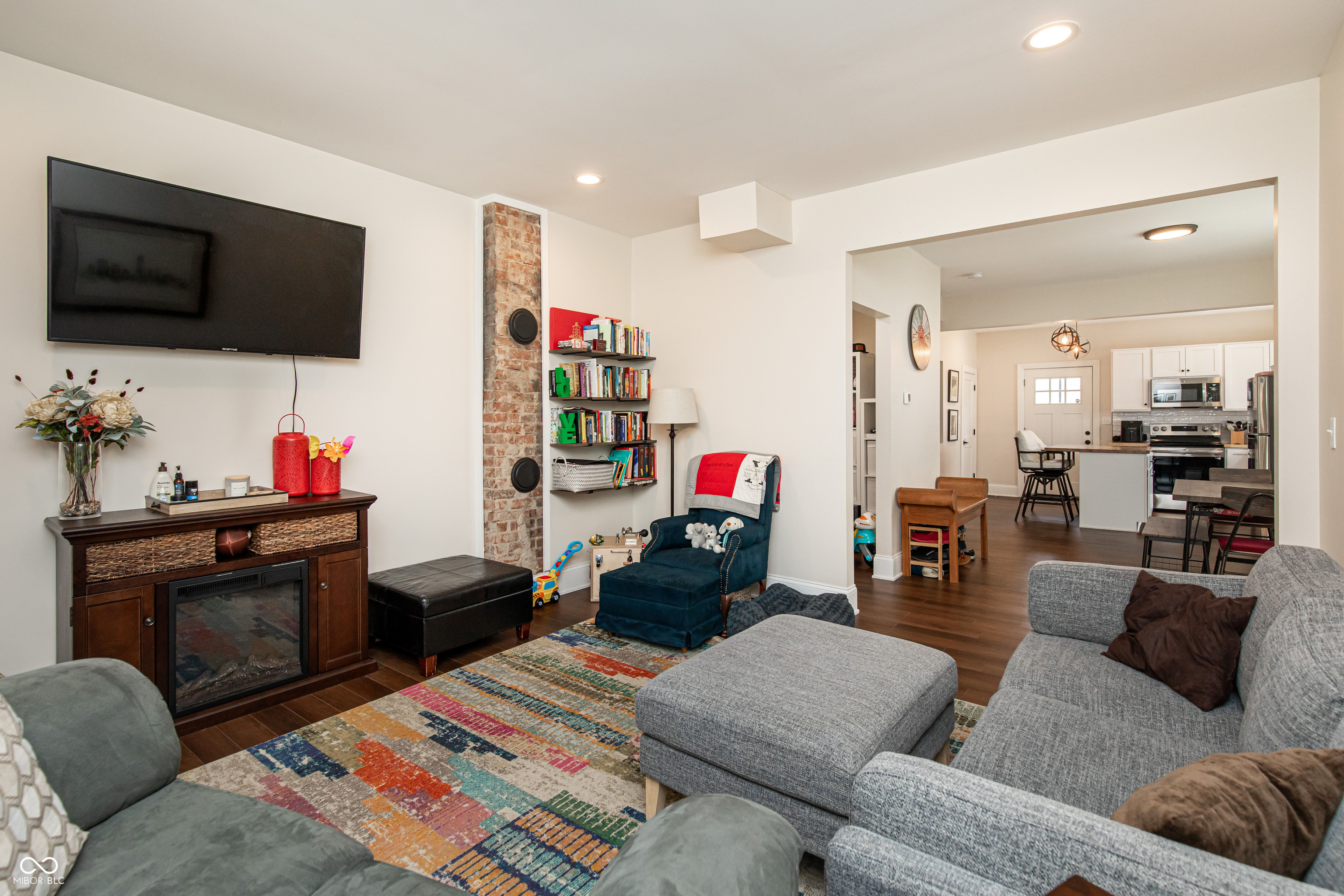 405 Keystone Avenue, Unit 405 Indianapolis, IN 46201 - Photo 5 of 39