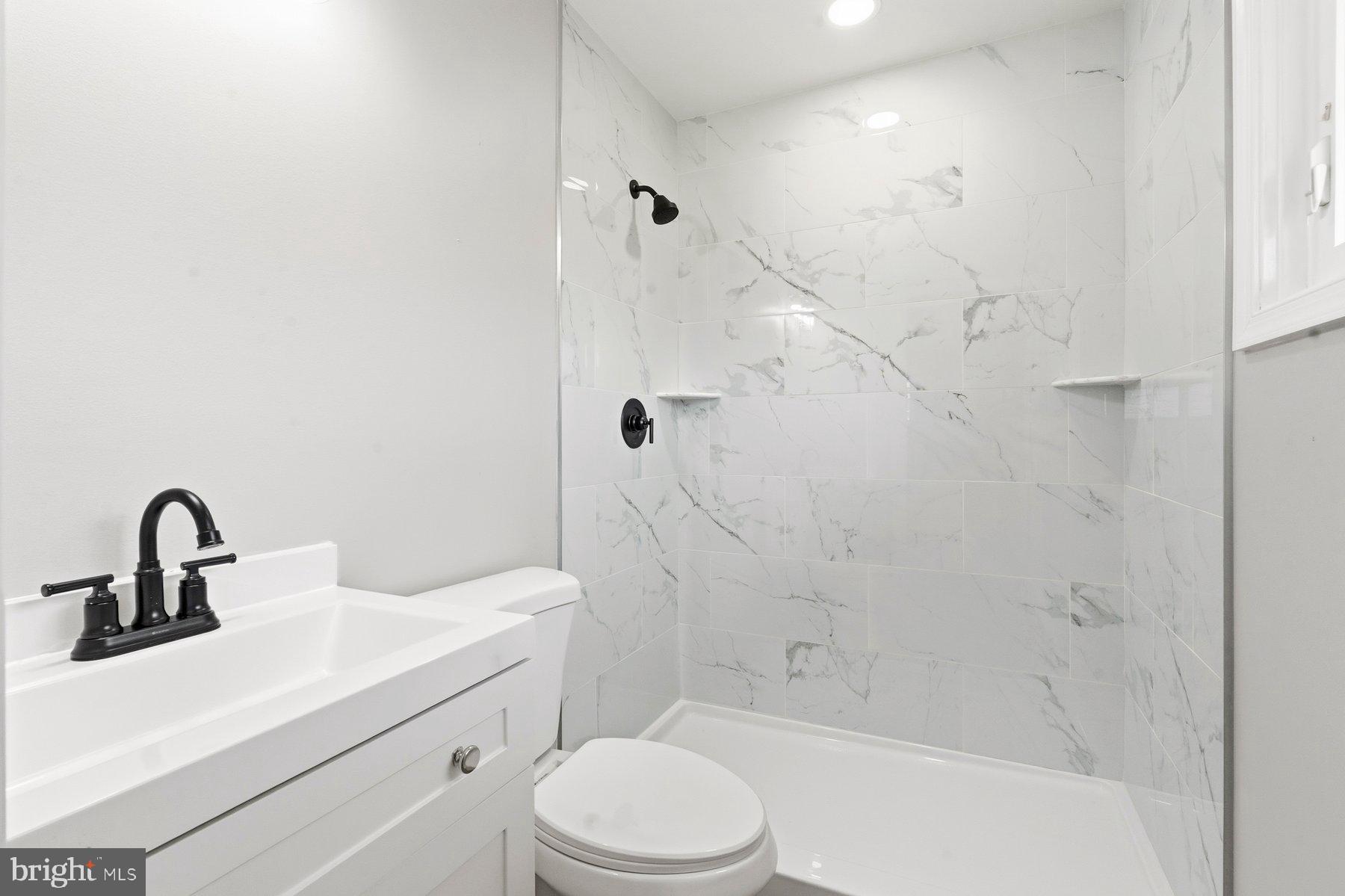 642 Andrews Road Aberdeen, MD 21001 - Photo 13 of 36 Owners Bath