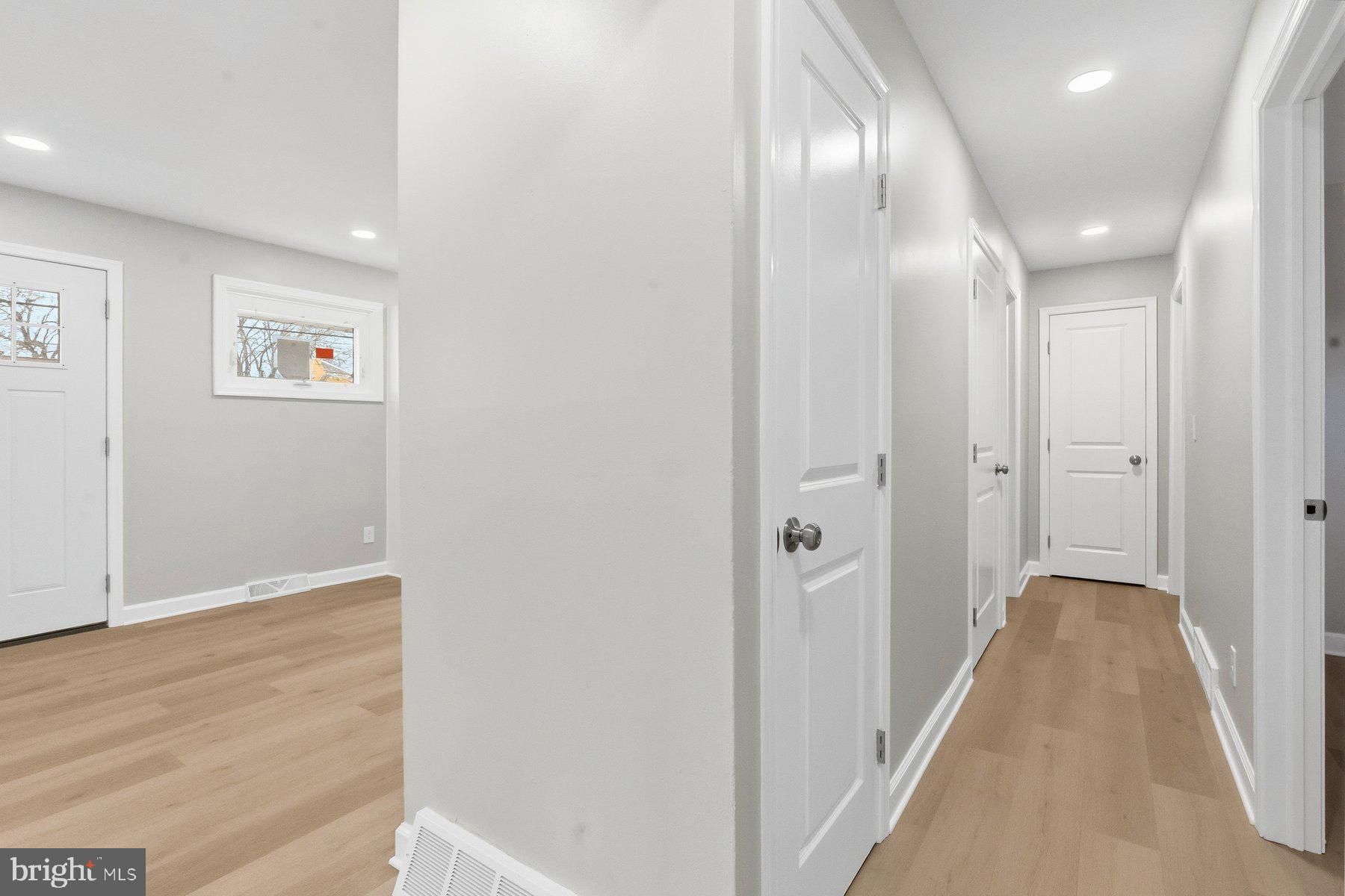 642 Andrews Road Aberdeen, MD 21001 - Photo 18 of 36 Hallway