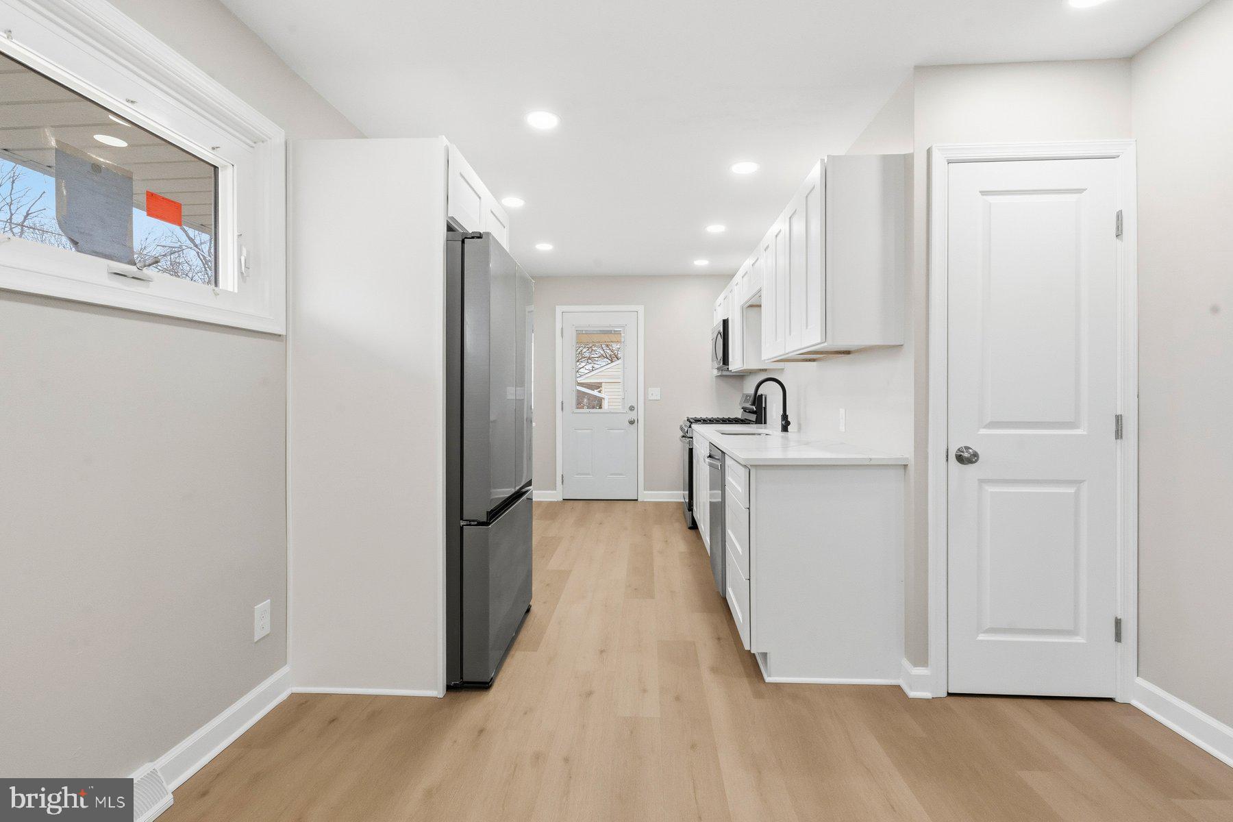 642 Andrews Road Aberdeen, MD 21001 - Photo 6 of 36 Kitchen