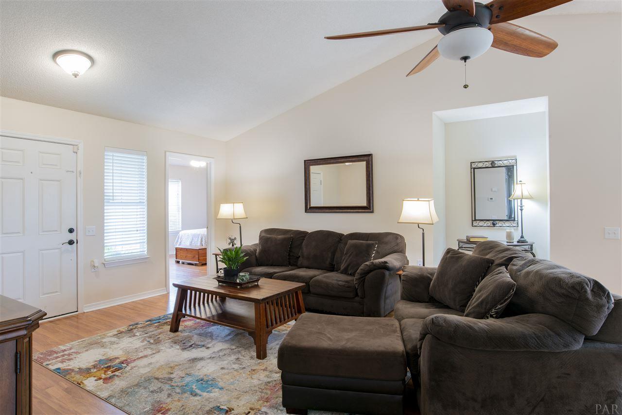 1024 Brownfield Road Pensacola, FL 32526 - Photo 4 of 23 Gallery Image 4