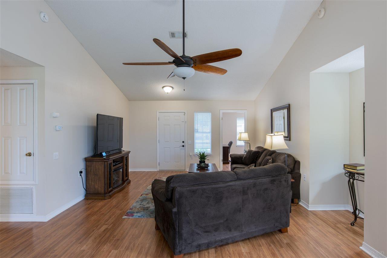 1024 Brownfield Road Pensacola, FL 32526 - Photo 5 of 23 Gallery Image 5