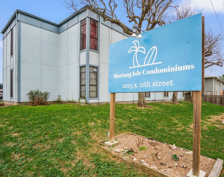 2025 Eleventh St Unit 3  