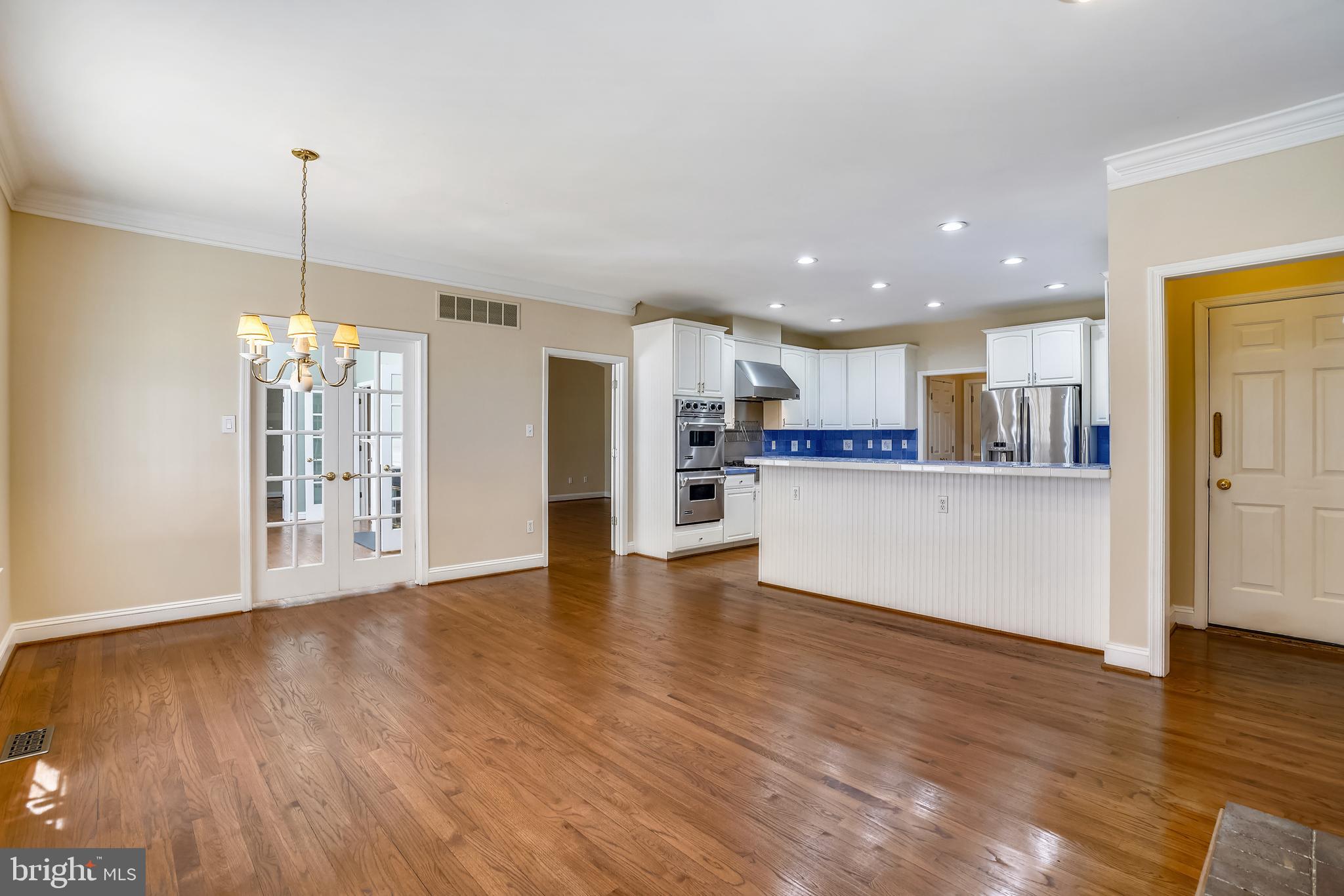 11862 Simpson Road Clarksville, MD 21029 - Photo 15 of 58 Family Room has access to Garge and SunRoom