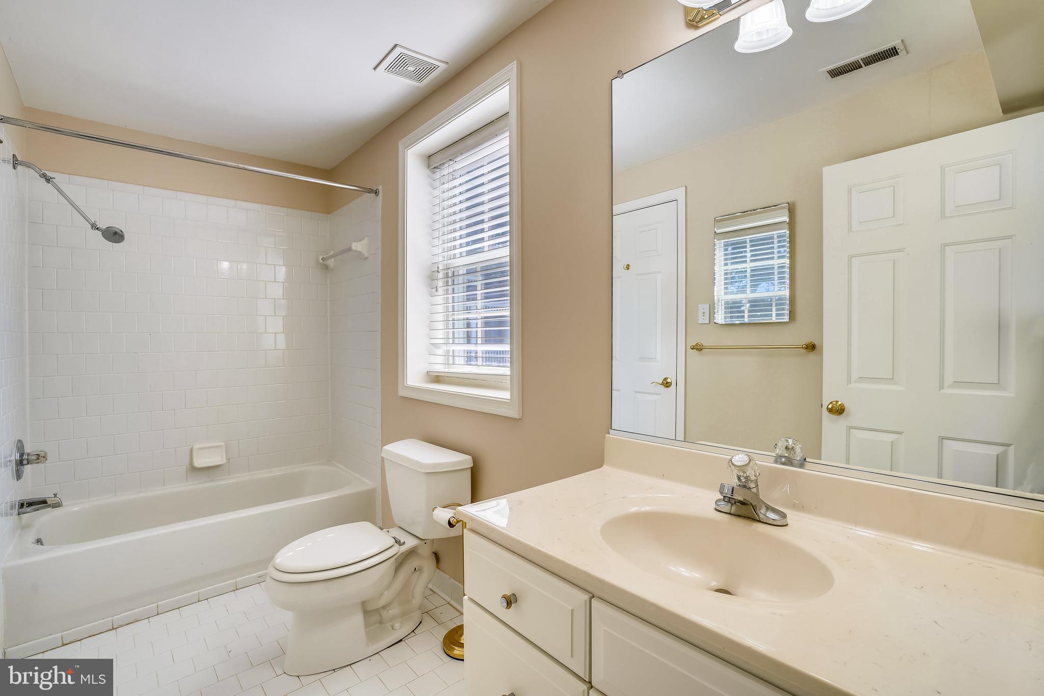 11862 Simpson Road Clarksville, MD 21029 - Photo 38 of 58 3rd full Bath onlower level