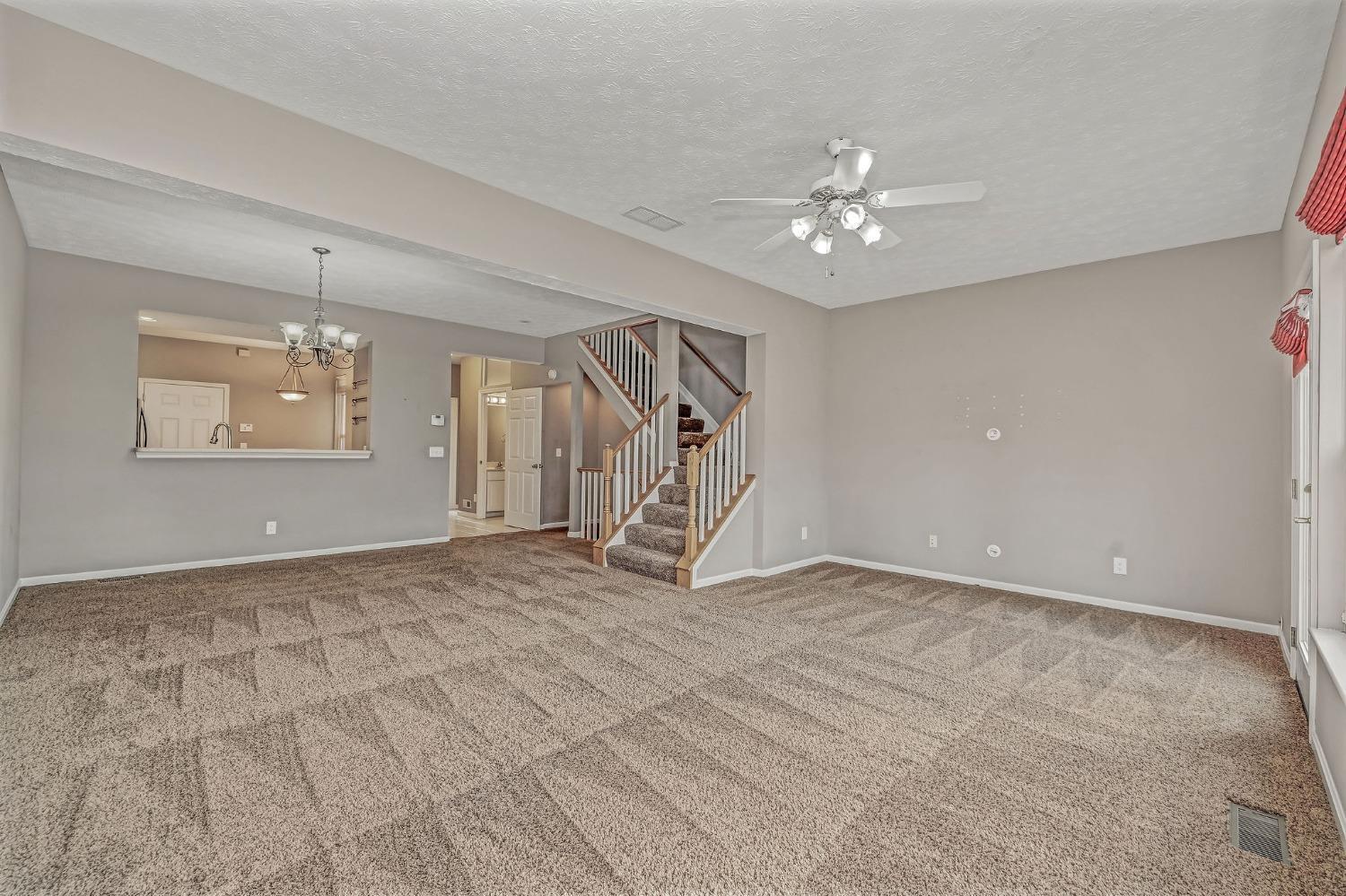 9945 Hunters Ridge Cincinnati, OH 45249 - Photo 6 of 48