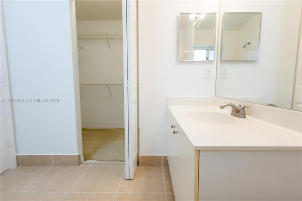 $2,949 | 719 Northwest 208th Way, Unit 719, Pembroke Pines, FL 33029