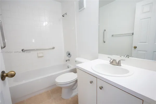 $2,949 | 719 Northwest 208th Way, Unit 719, Pembroke Pines, FL 33029