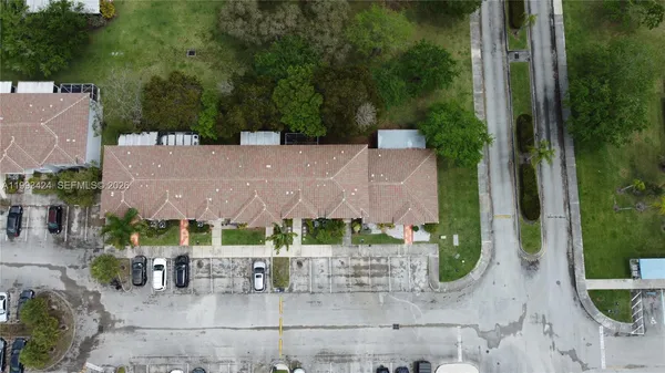 $2,949 | 719 Northwest 208th Way, Unit 719, Pembroke Pines, FL 33029