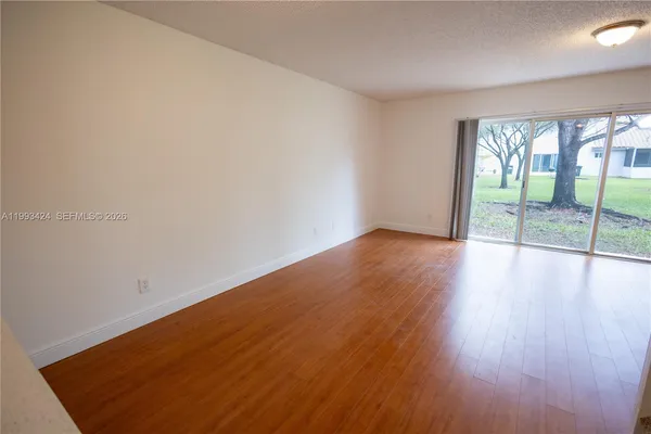 $2,949 | 719 Northwest 208th Way, Unit 719, Pembroke Pines, FL 33029