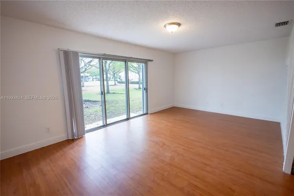 $2,949 | 719 Northwest 208th Way, Unit 719, Pembroke Pines, FL 33029