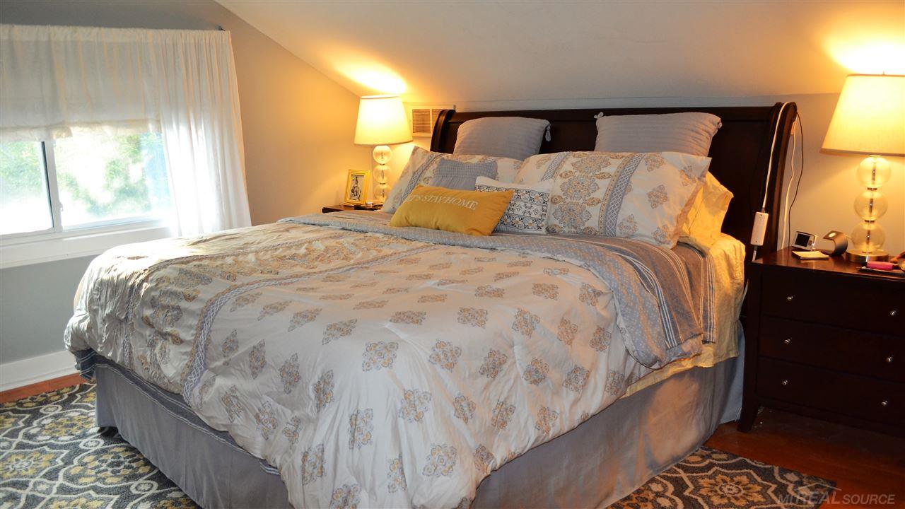 29 Devonshire Road Pleasant Ridge, MI 48069 - Photo 14 of 32