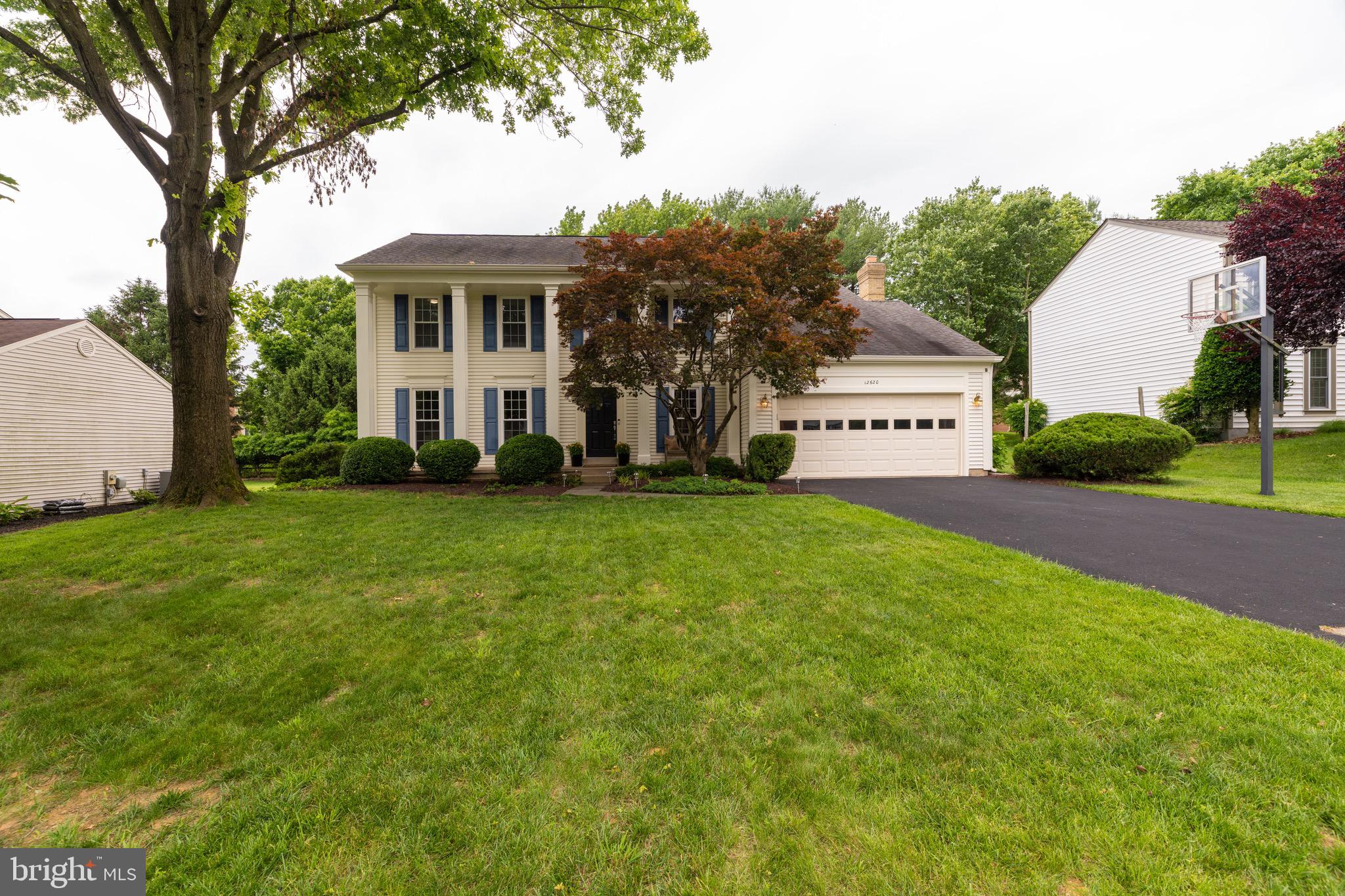 12620 Falconbridge Drive North Potomac, MD 20878 - Photo 2 of 35