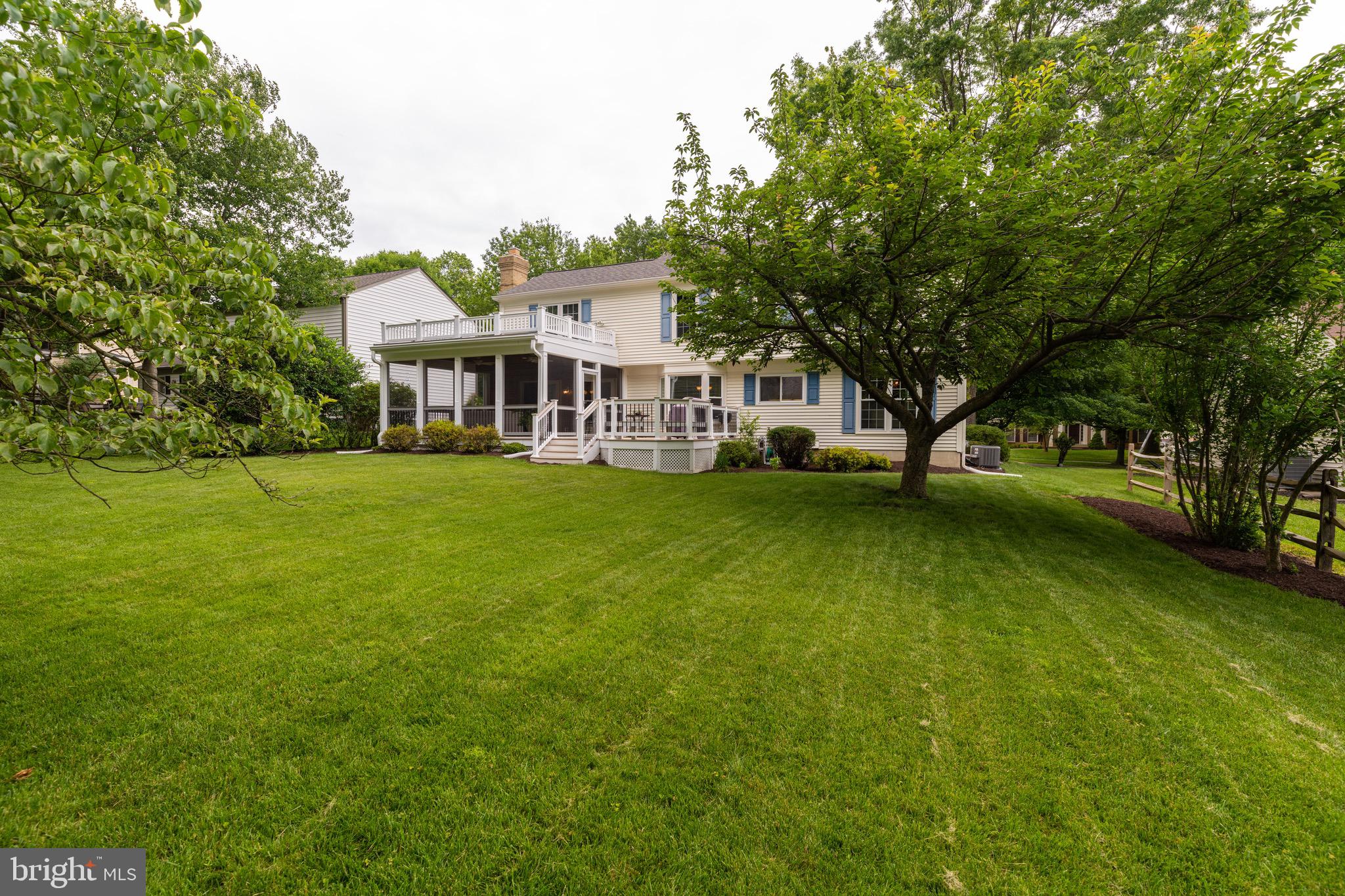 12620 Falconbridge Drive North Potomac, MD 20878 - Photo 4 of 35