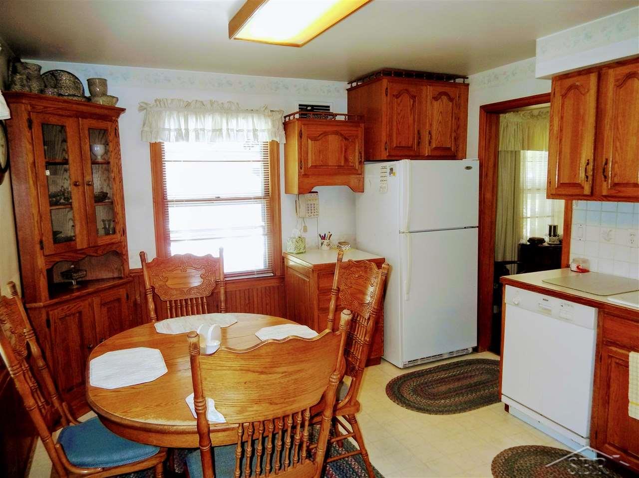 410 West Sugnet Road Midland, MI 48640 - Photo 10 of 26 31321467-9.JPG