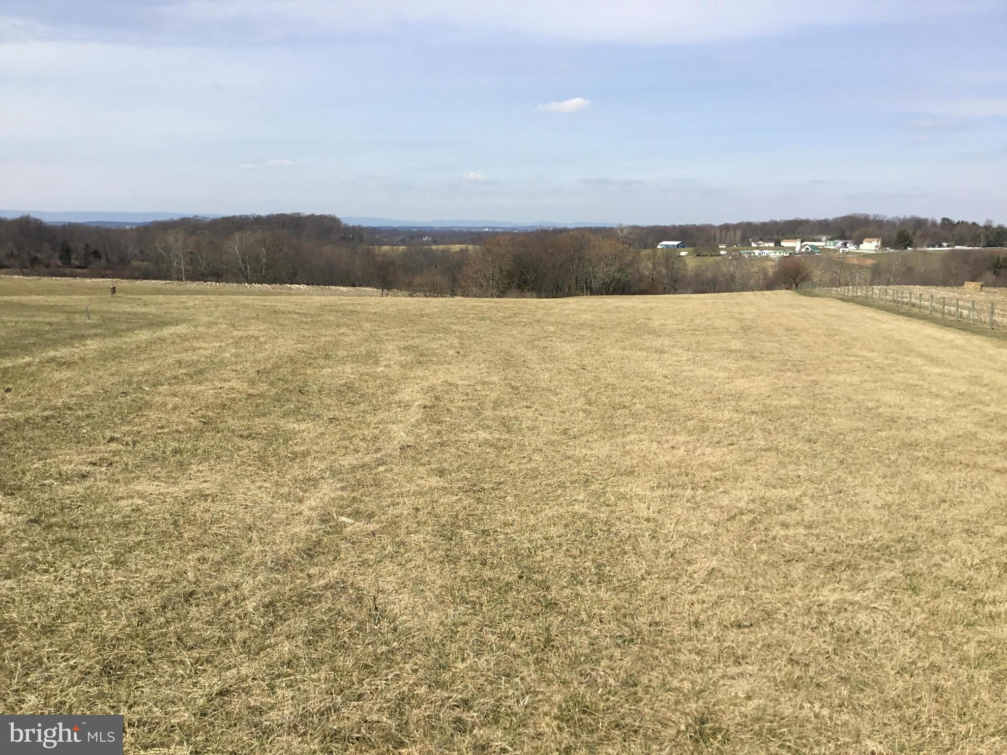 13390 Jesse Smith Road Mount Airy, MD 21771 - Photo 5 of 25 a view of an ocean and beach