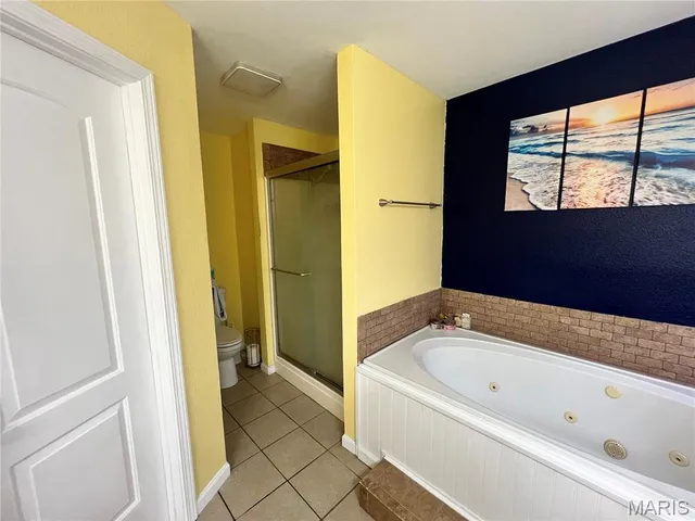 $399,900 | 245 Summers Trace, Belleville, IL 62220