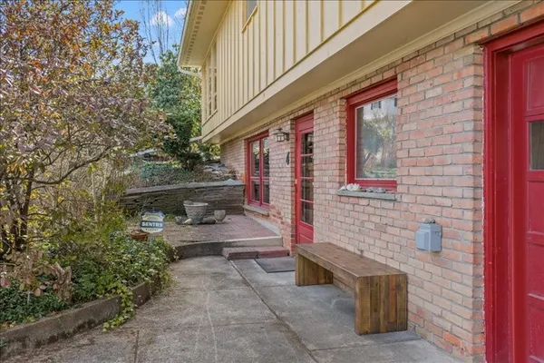 $240,000 | 4 Orchard Avenue, Owego, NY 13827