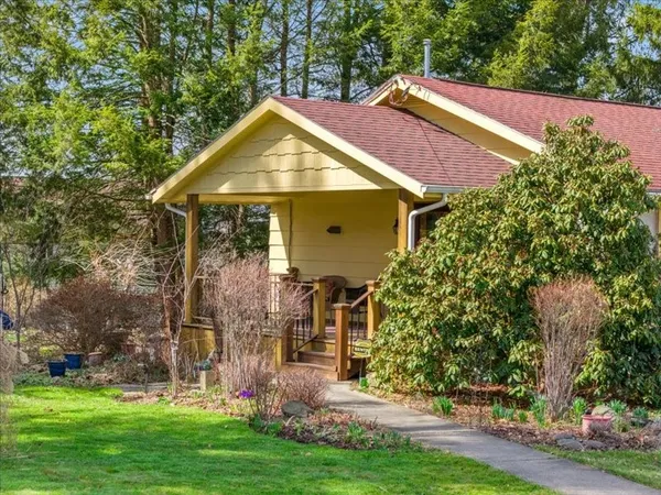 $240,000 | 4 Orchard Avenue, Owego, NY 13827