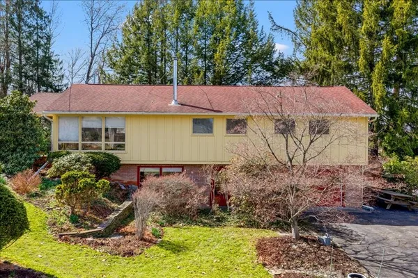 $240,000 | 4 Orchard Avenue, Owego, NY 13827