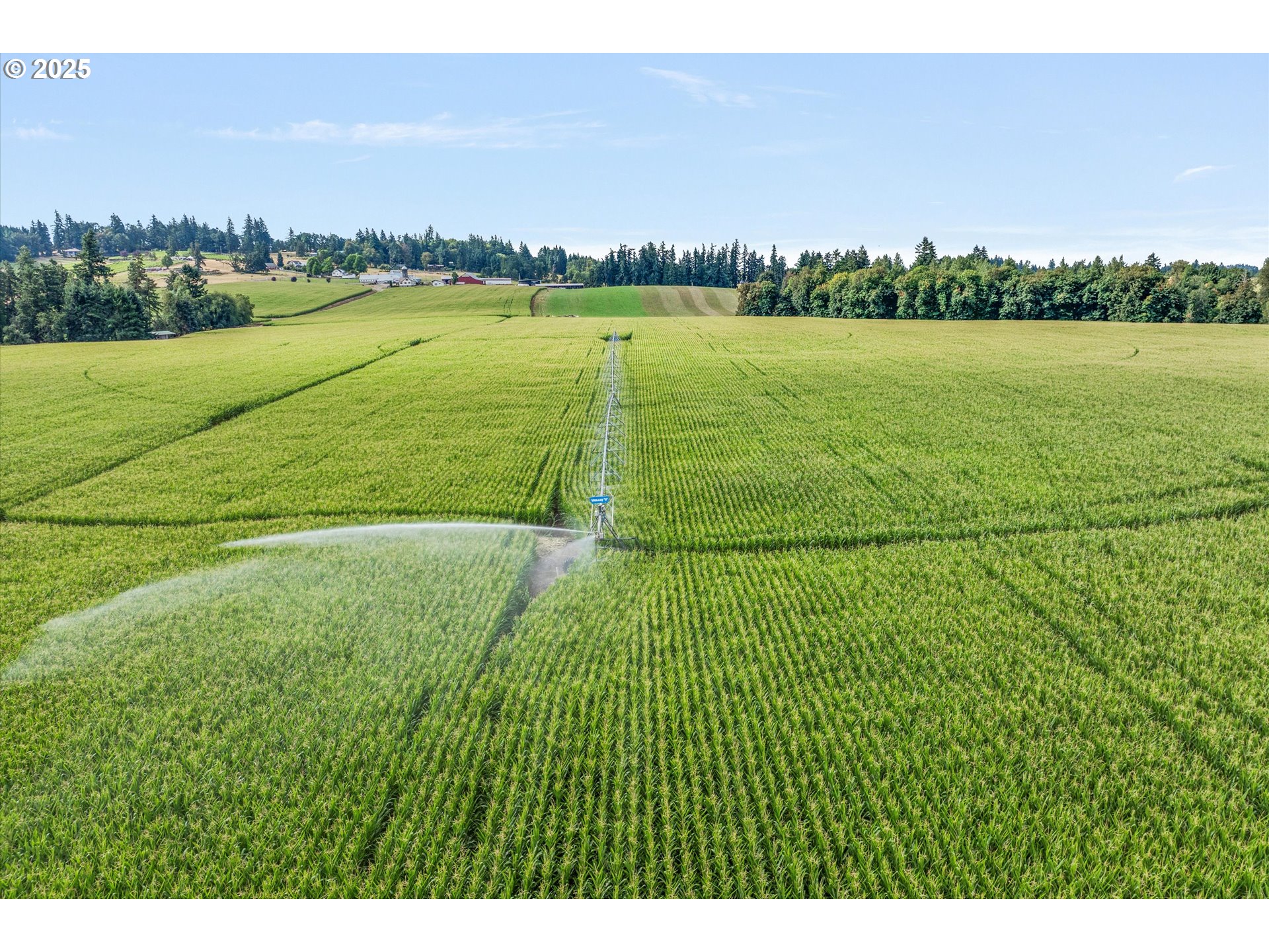 21303 South Central Point Road Oregon City, OR 97045 - Photo 6 of 48 a view of a city and an ocean