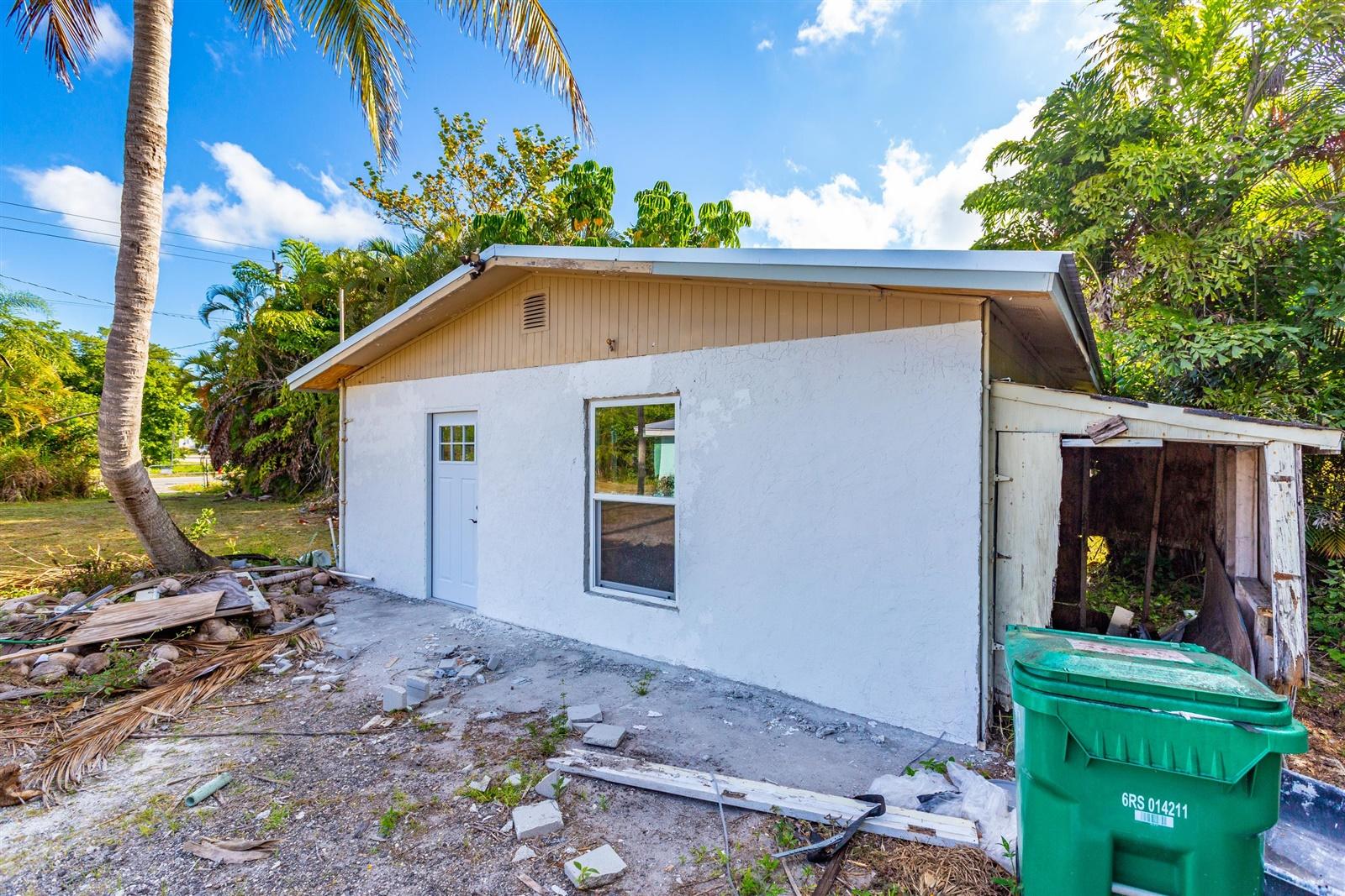 433 East Weatherbee Road Fort Pierce, FL 34982 - Photo 8 of 22 08-Outside-6