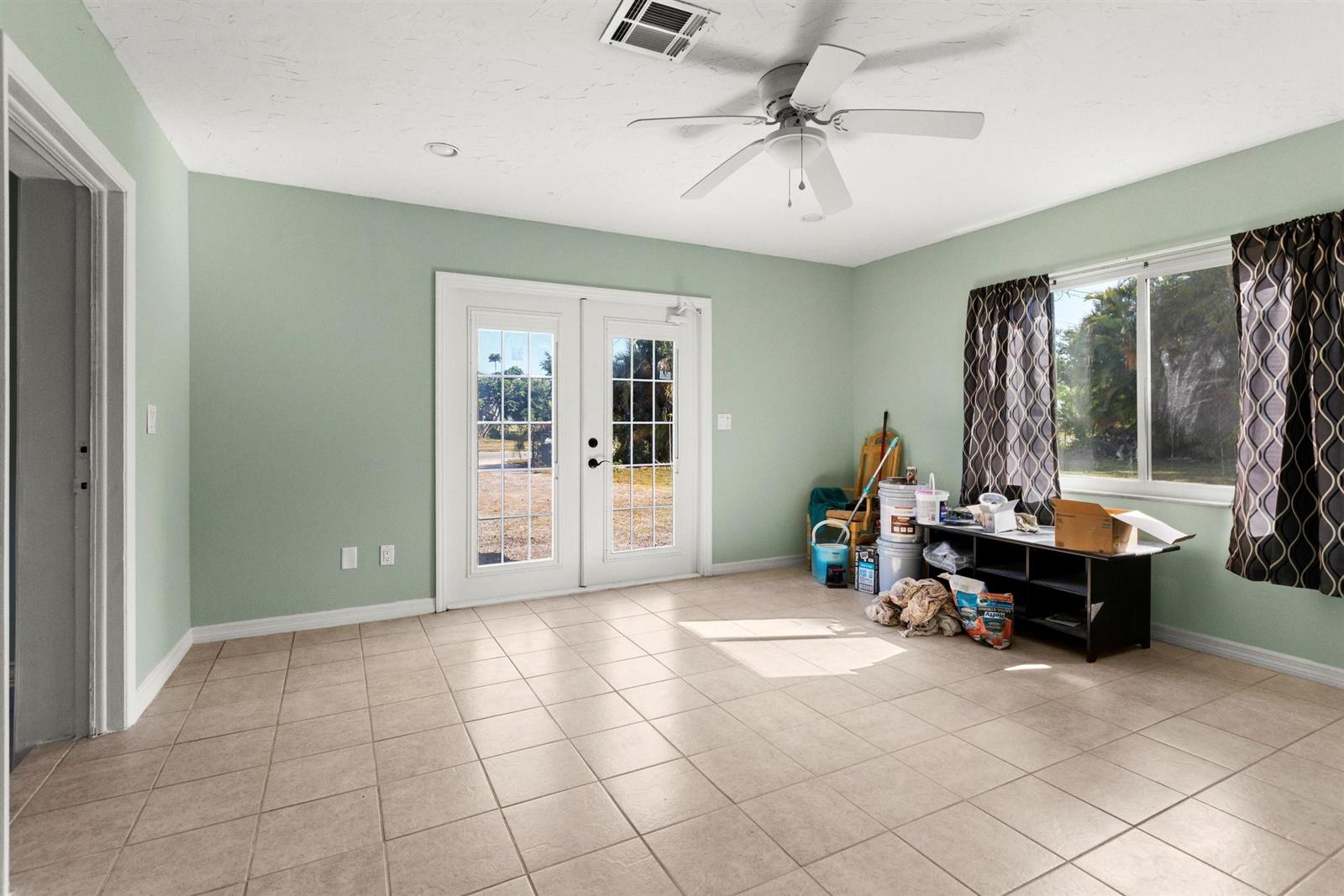 433 East Weatherbee Road Fort Pierce, FL 34982 - Photo 9 of 22 09-purecolor vn - IMG_0660