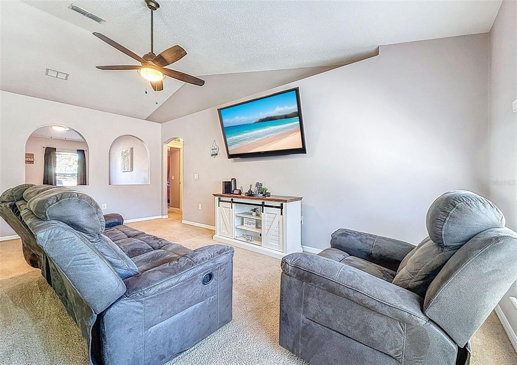 4200 Landover Boulevard Spring Hill, FL 34609 - Photo 14 of 69