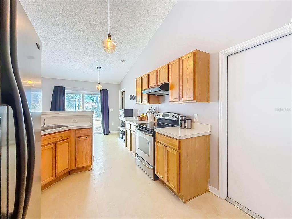 4200 Landover Boulevard Spring Hill, FL 34609 - Photo 20 of 69