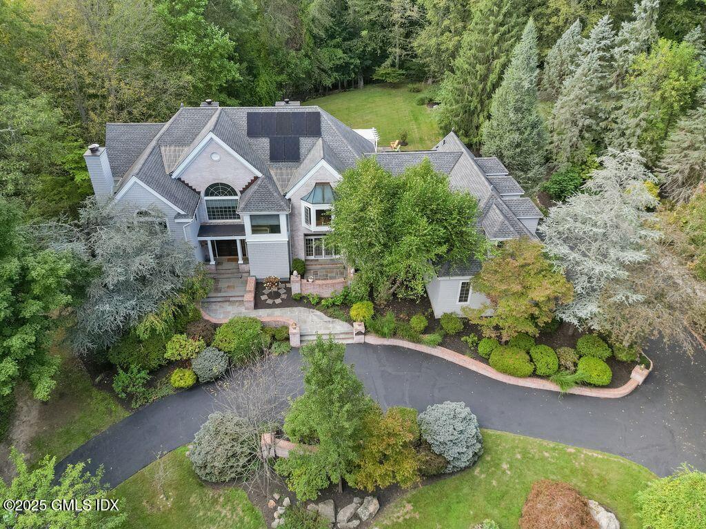 39 Running Brook Lane New Canaan, CT 06840 - Photo 2 of 40 39 RB NEW main pic