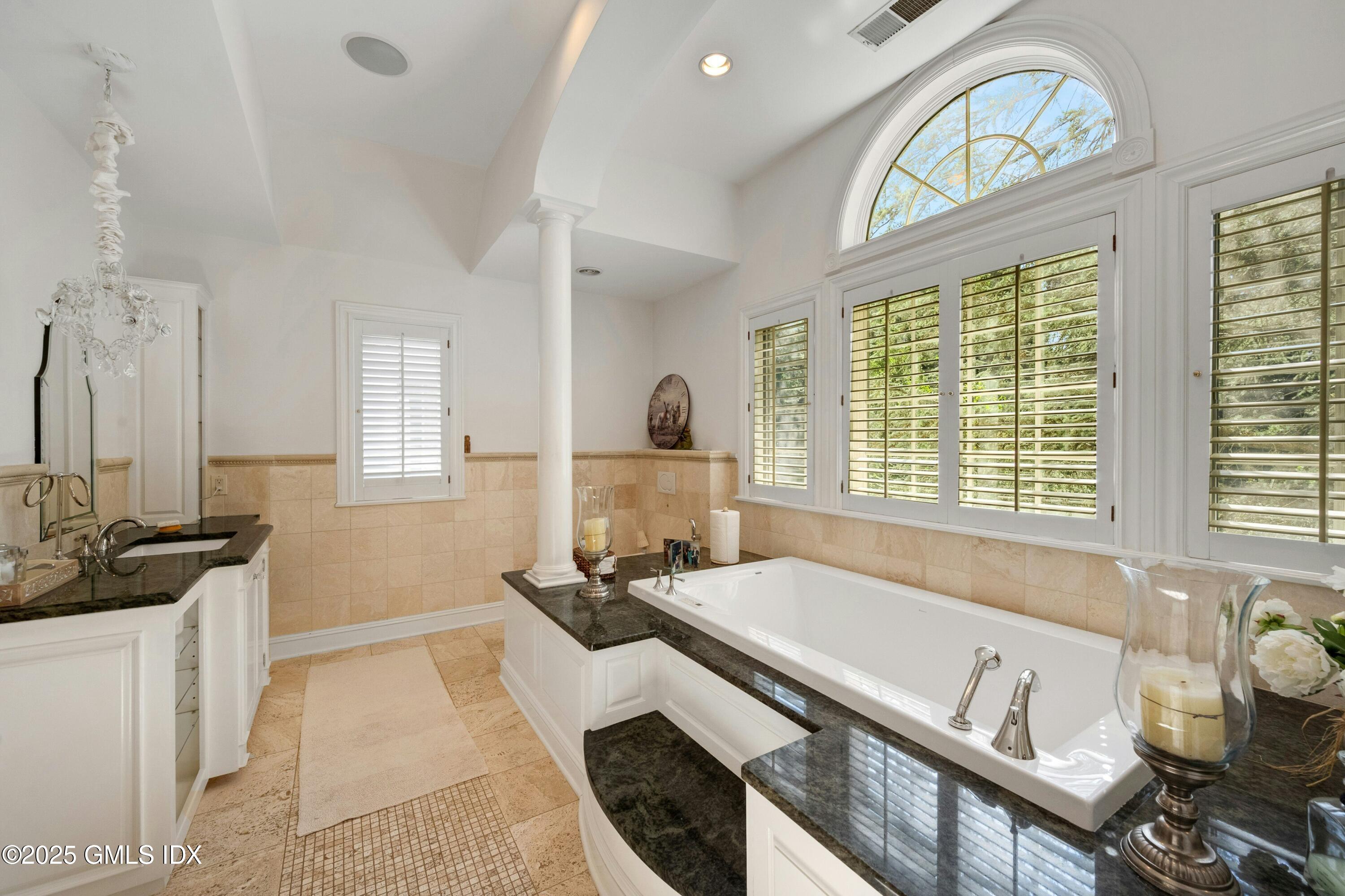 39 Running Brook Lane New Canaan, CT 06840 - Photo 23 of 40 39 RB Master Bath side