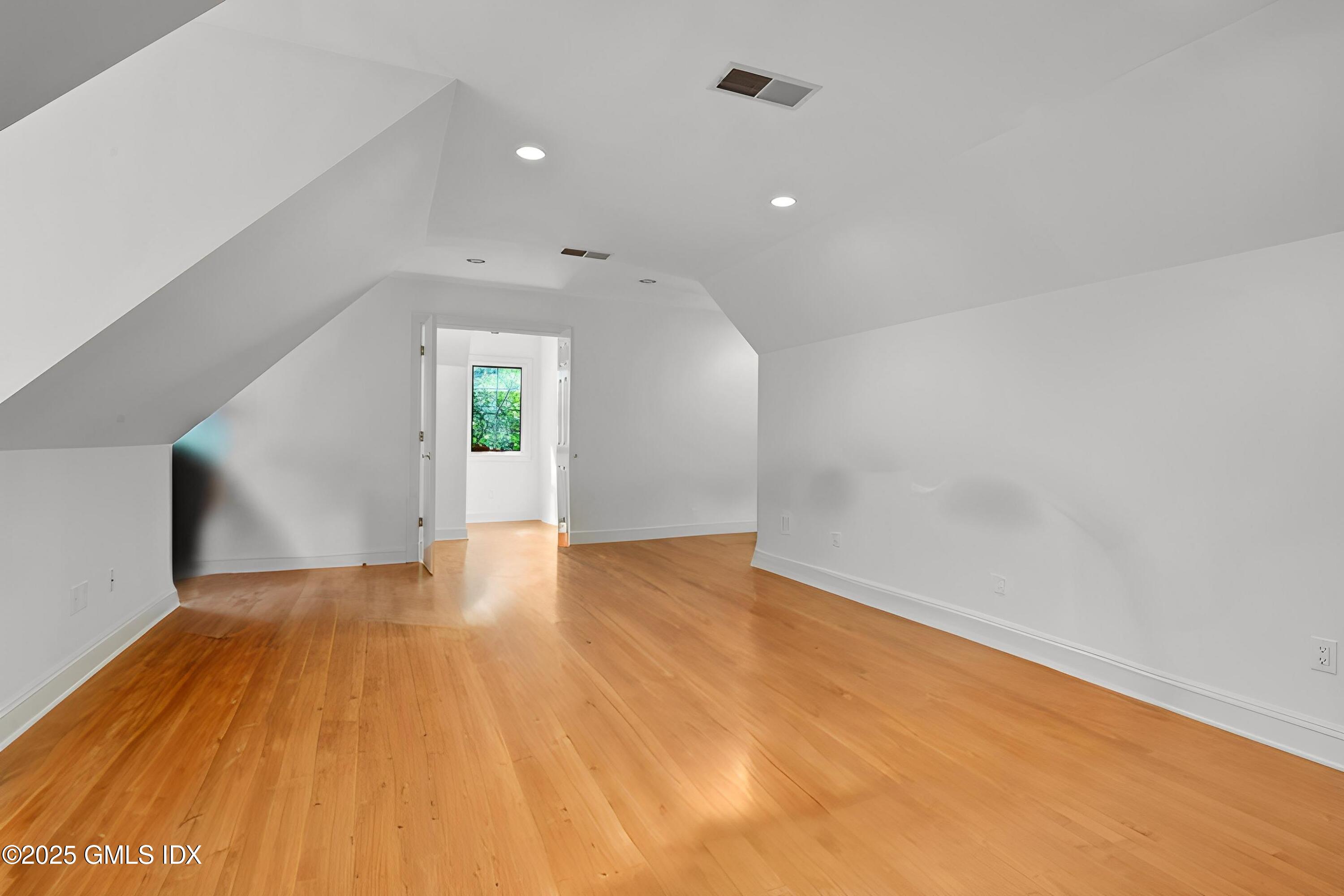 39 Running Brook Lane New Canaan, CT 06840 - Photo 28 of 40 empty 3rd bedroom copy