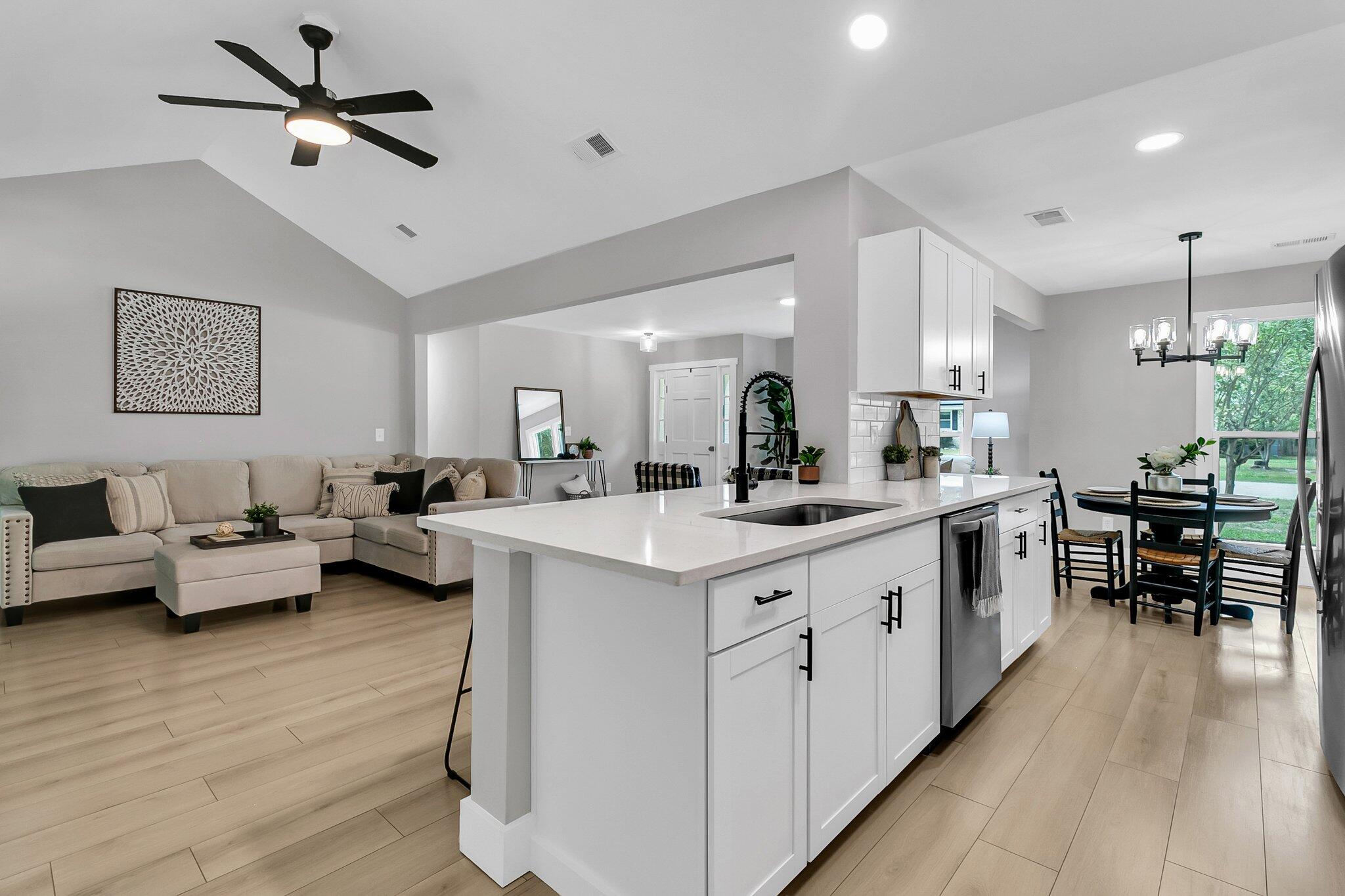 1112 Dennis Boulevard Moncks Corner, SC 29461 - Photo 10 of 33 CREM - 1112 Dennis Blvd-41