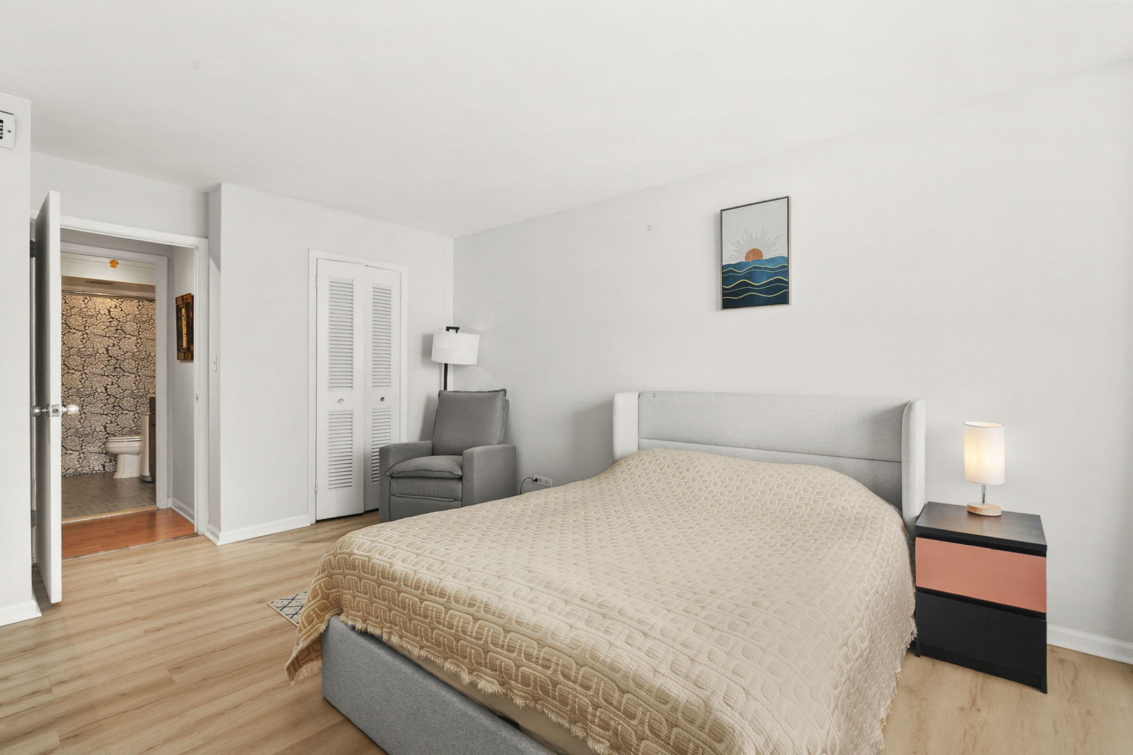 5901 North Sheridan Road, Unit 13F Chicago, IL 60660 - Photo 18 of 32 Gallery Image 18