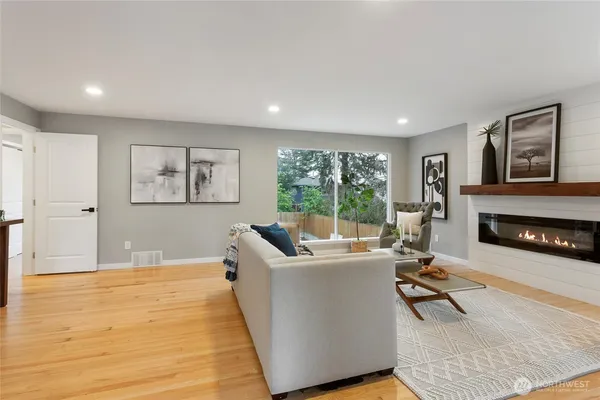 $899,850 | 10726 Sand Point Way Northeast, Unit A, Seattle, WA 98125