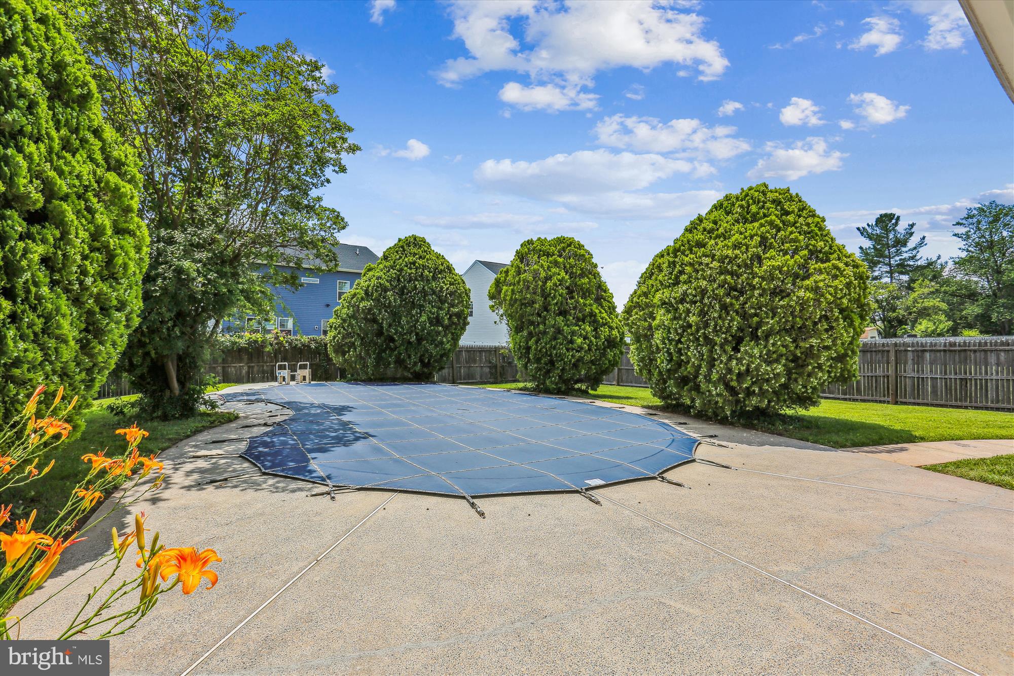 19916 Westerly Avenue Poolesville, MD 20837 - Photo 26 of 34 a view of outdoor space and yard