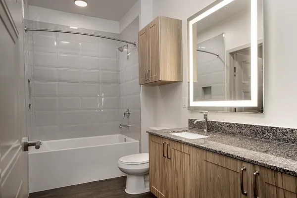 $1,587 | 8900 Six Pines Drive, Unit 818, The Woodlands, TX 77380