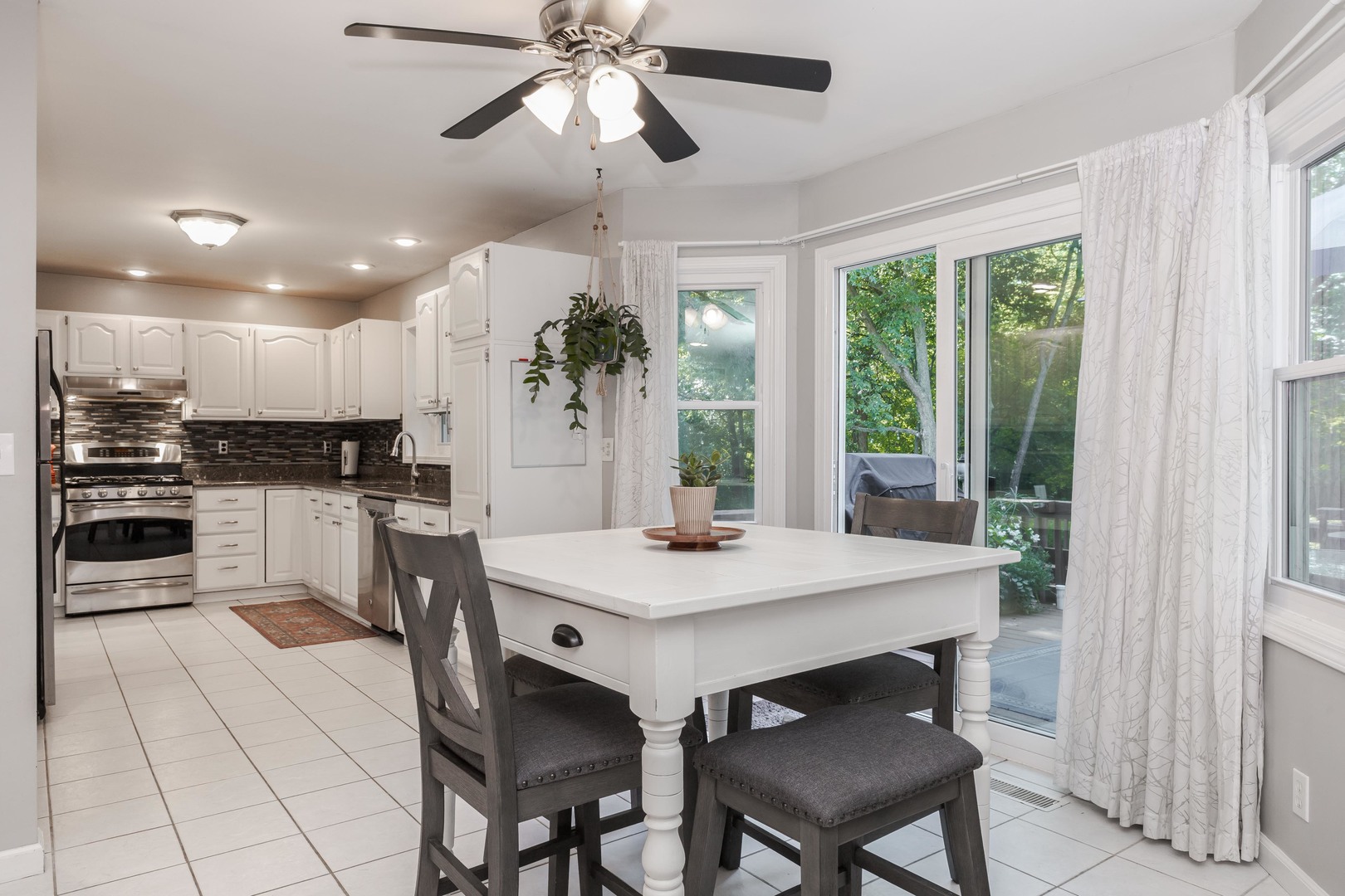 2706 Scogin Creek Road Bloomington, IL 61705 - Photo 12 of 50 Gallery Image 12