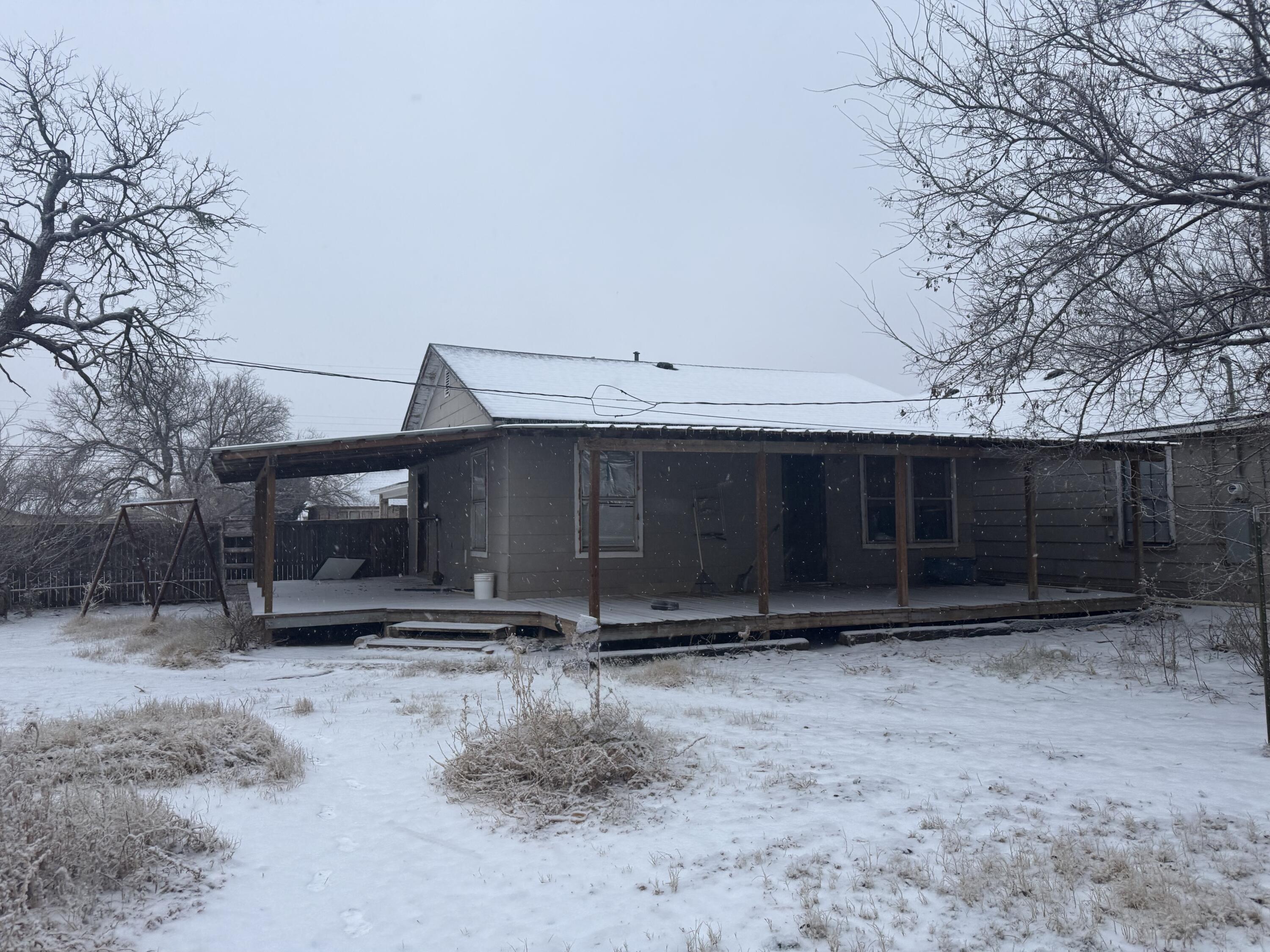 114 North Ave O Post, TX 79356 - Photo 5 of 43 IMG_6108