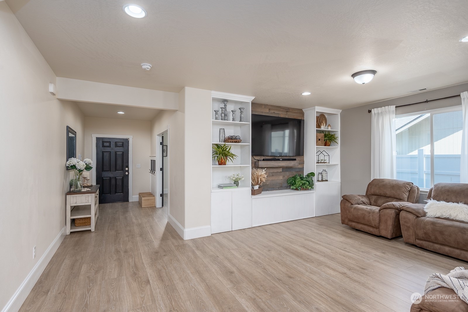 711 South Rees Street Moses Lake, WA 98837 - Photo 3 of 40 Gallery Image 3