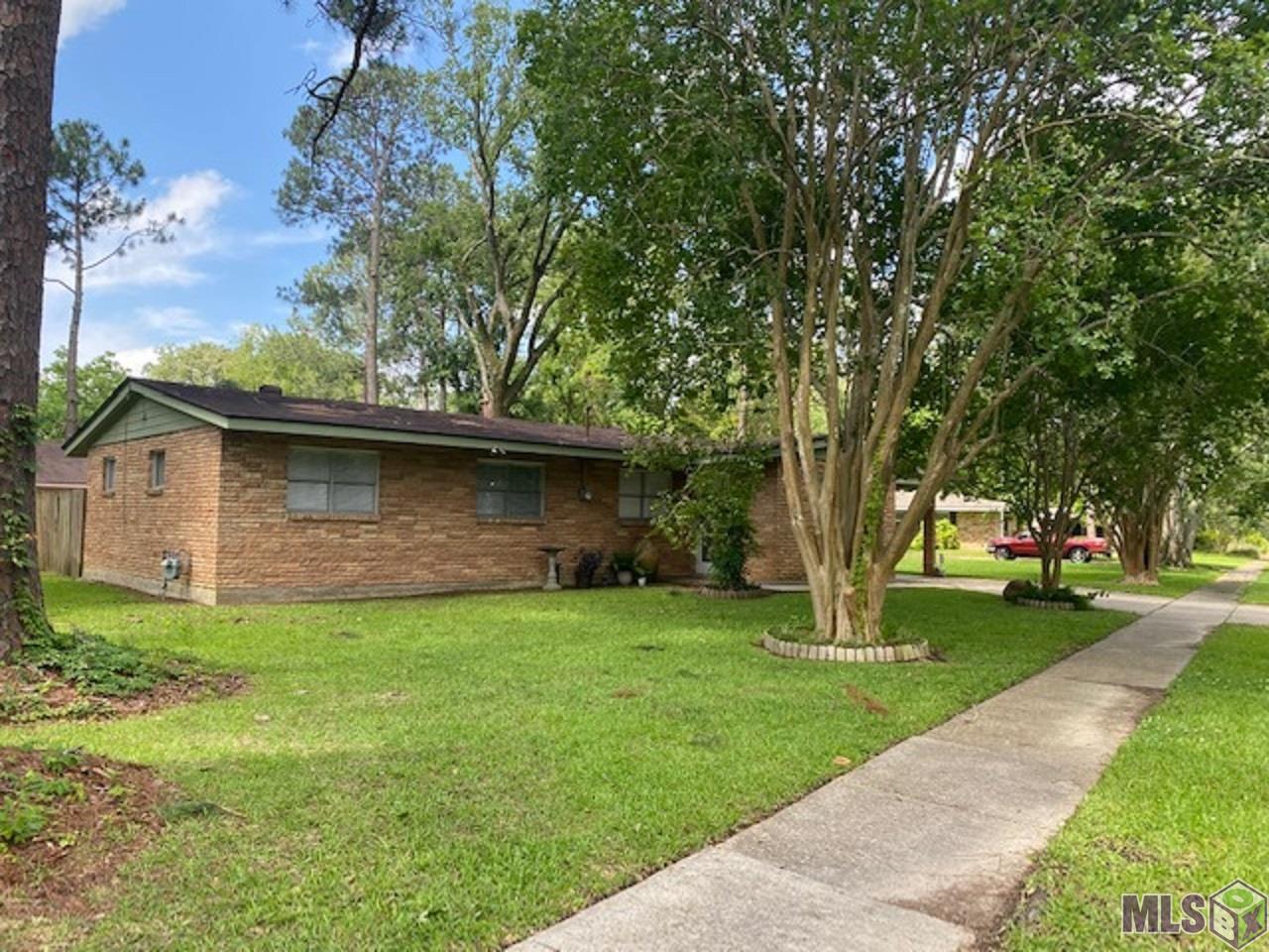 8082 Sholar Drive Baton Rouge, LA 70809 - Photo 2 of 21
