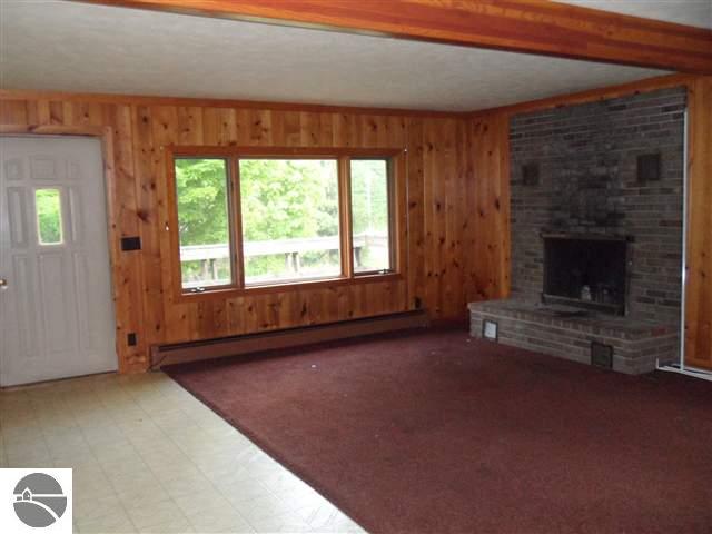 362 West Century Road Maple City, MI 49664 - Photo 10 of 24 1727846-9.JPG