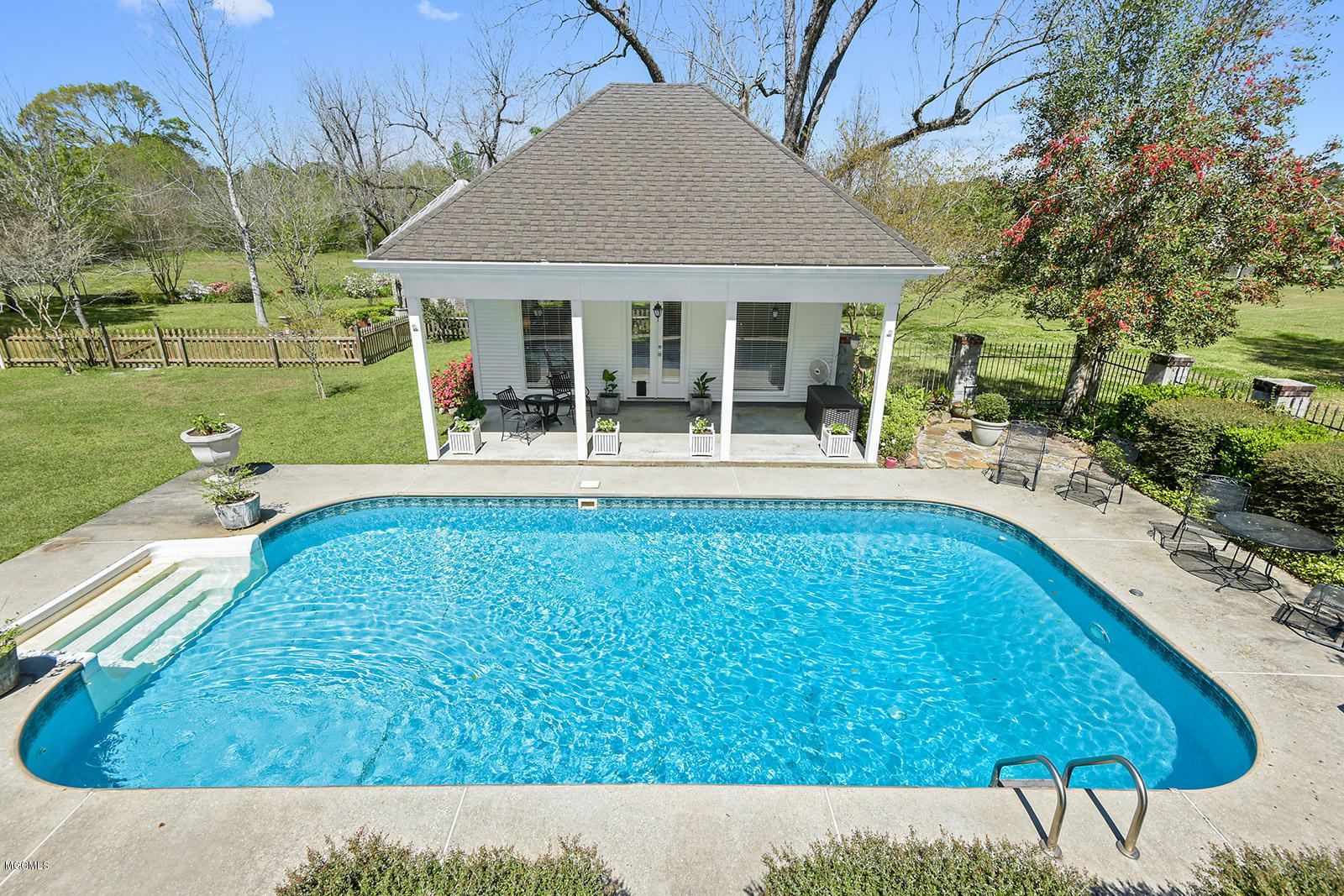 111 Williamsburg Road Picayune, MS 39466 - Photo 25 of 32 024_1600x1067_mls_1600x1067