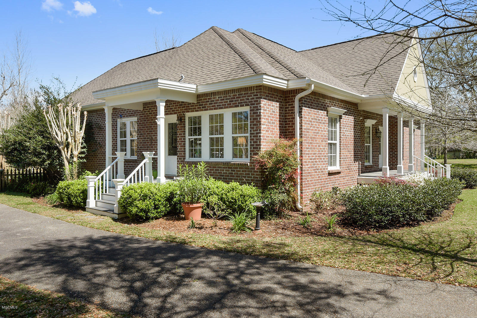 111 Williamsburg Road Picayune, MS 39466 - Photo 5 of 32 004_1600x1067_mls_1600x1067