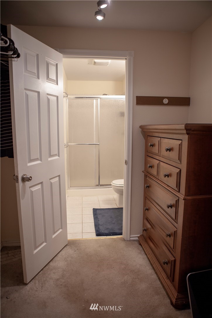 4221 Northeast 5th Street Renton, WA 98059 - Photo 9 of 19