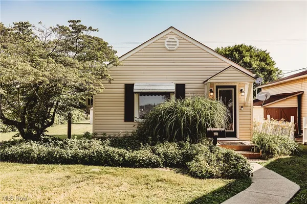 $99,500 | 204 West Union Street, West Lafayette, OH 43845